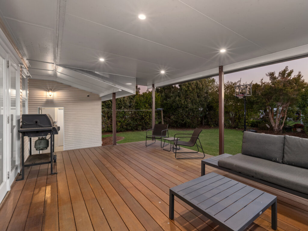 15 Grenadier Circle, Ebbw Vale, QLD 4304