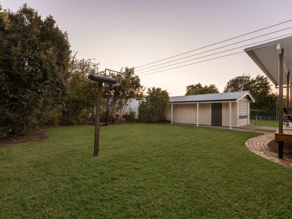 15 Grenadier Circle, Ebbw Vale, QLD 4304