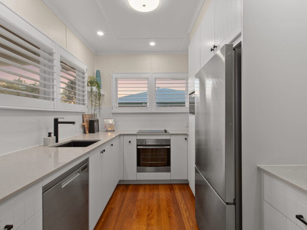 15 Grenadier Circle, Ebbw Vale, QLD 4304