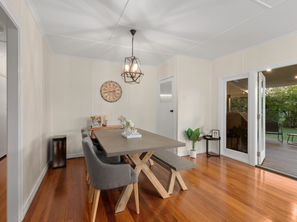 15 Grenadier Circle, Ebbw Vale, QLD 4304