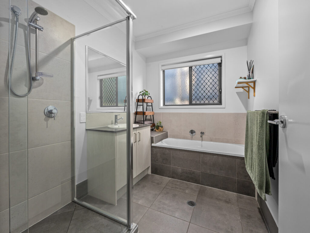 110 Panorama Drive, Springfield, QLD 4300