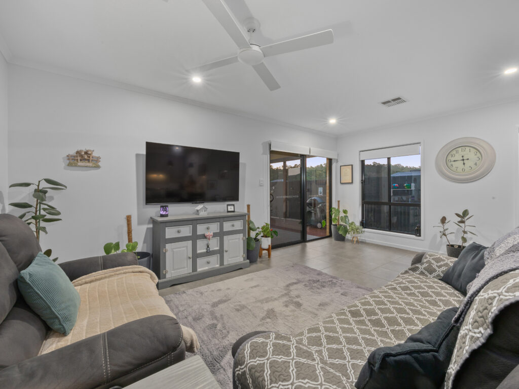 110 Panorama Drive, Springfield, QLD 4300