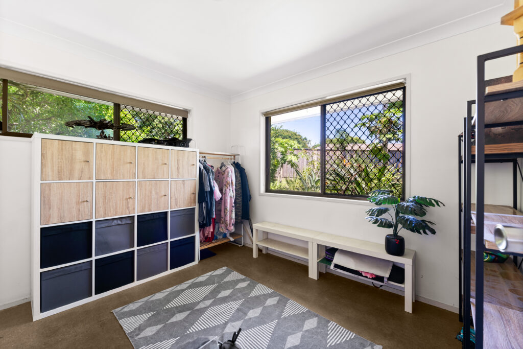 100 Johnston Street, Bellbird Park, QLD 4300