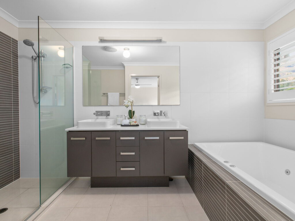 17 Rush Drive, Augustine Heights, QLD 4300