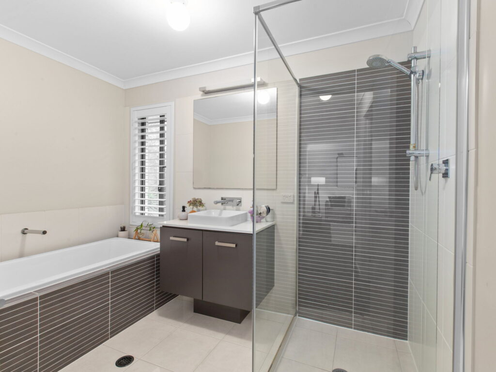 17 Rush Drive, Augustine Heights, QLD 4300