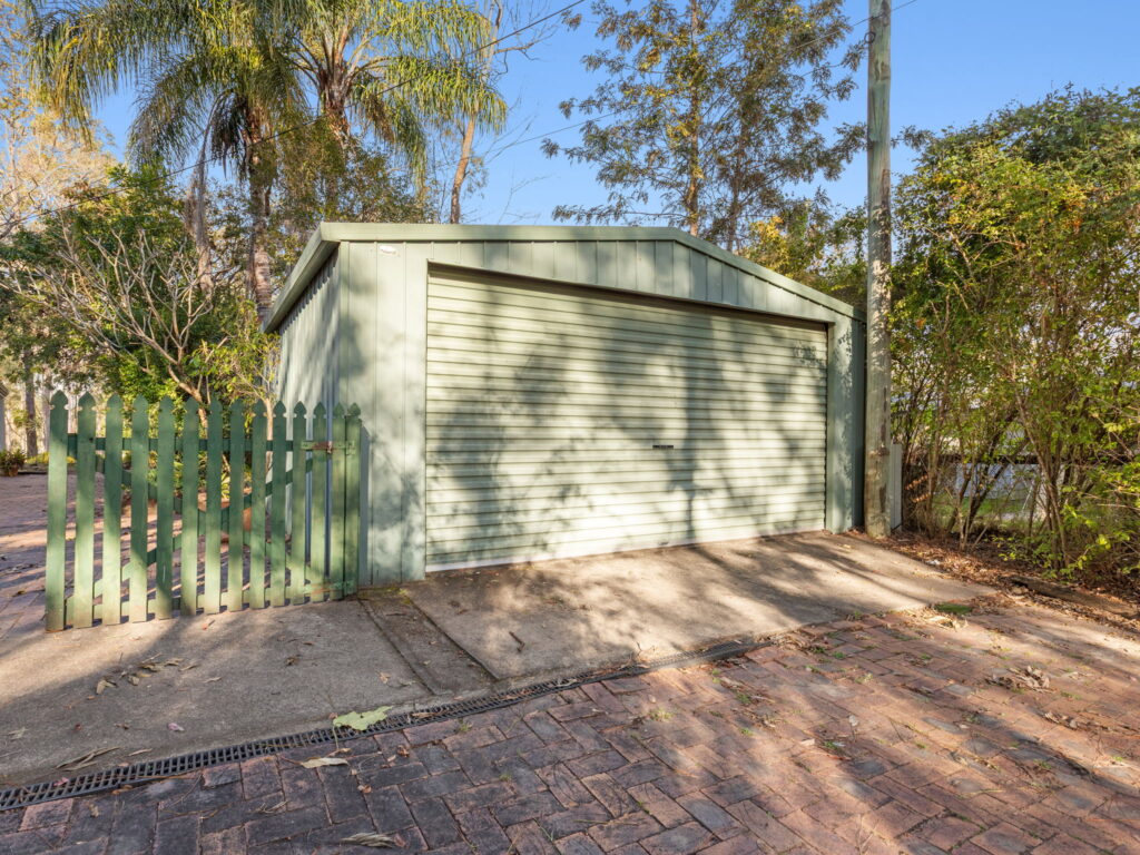 42 First Avenue, Barellan Point, QLD 4306