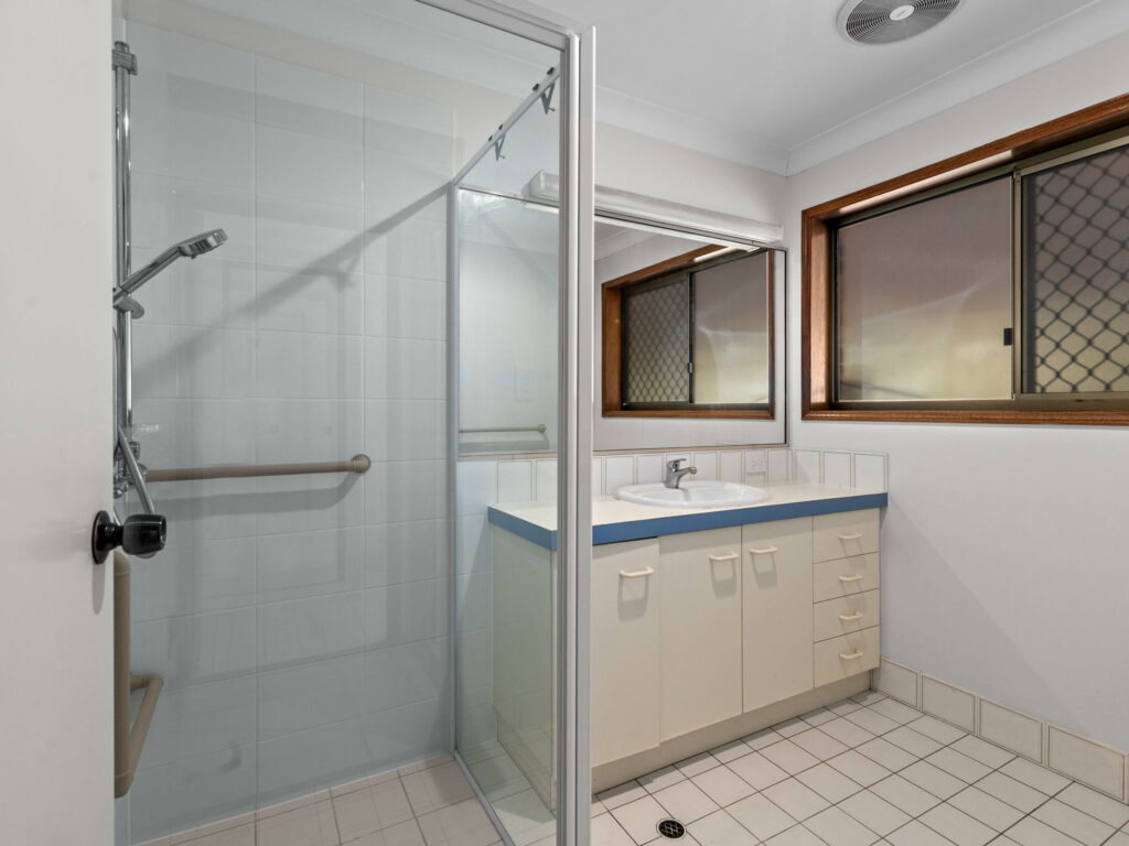 42 First Avenue, Barellan Point, QLD 4306