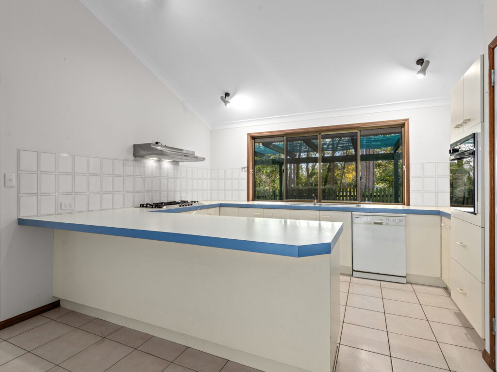 42 First Avenue, Barellan Point, QLD 4306