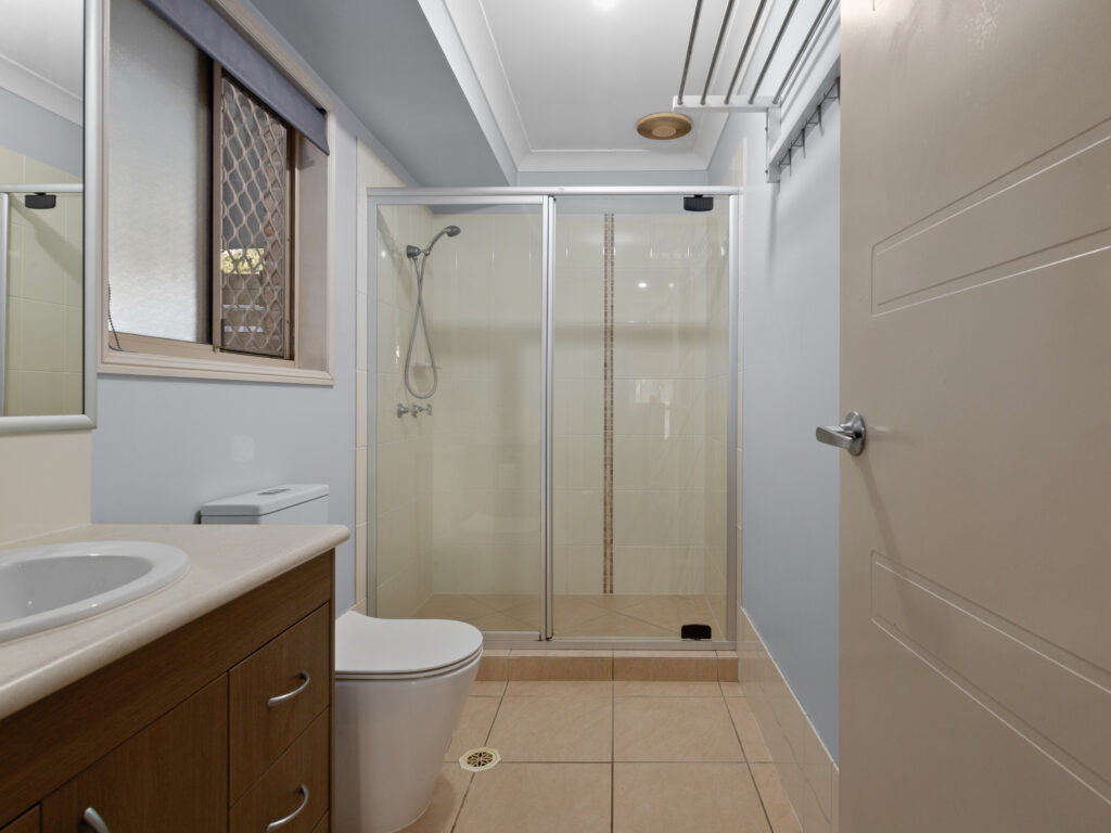 20 Acacia Close, Raceview, QLD 4305