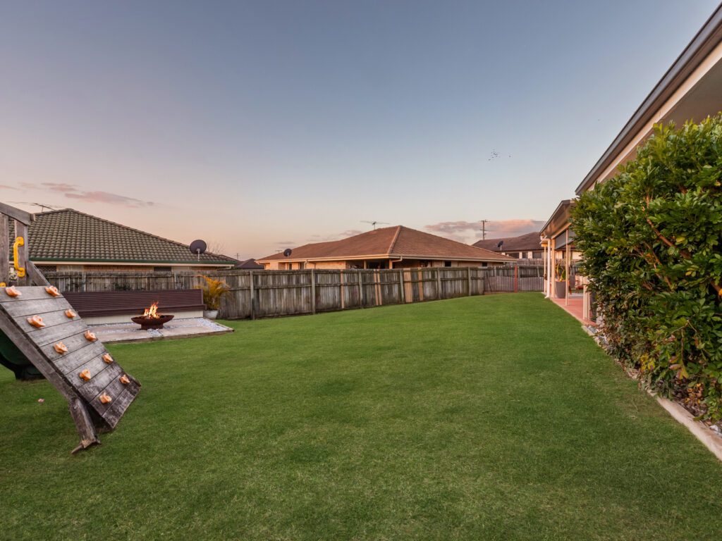 20 Acacia Close, Raceview, QLD 4305