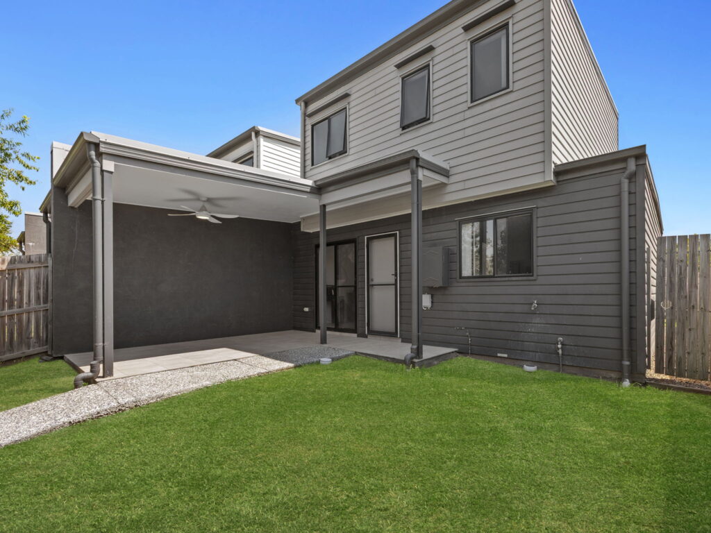 18 Warrill Street, Redbank Plains, QLD 4301