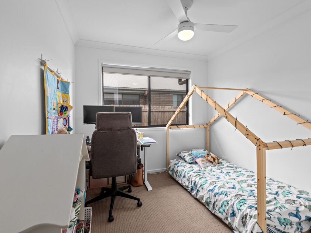 4 Mary Crescent, Rosewood, QLD 4340
