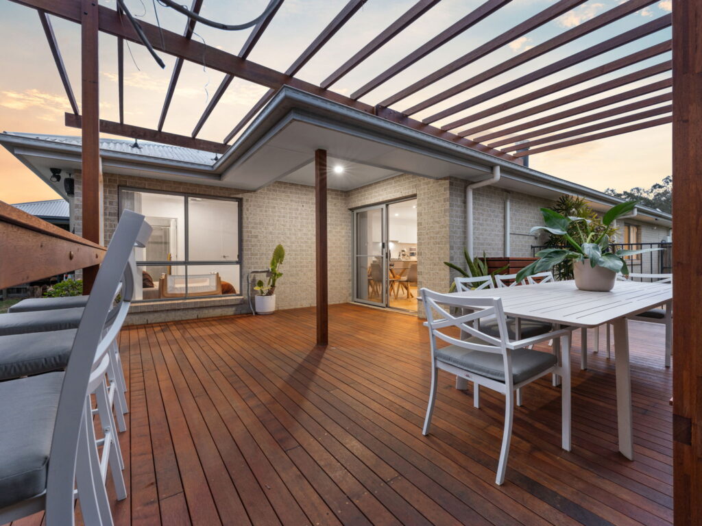 2 John Drive, Collingwood Park, QLD 4301