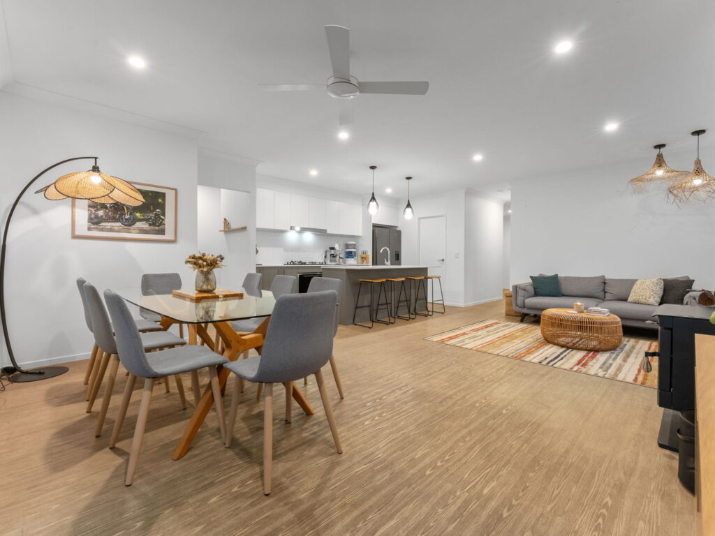 2 John Drive, Collingwood Park, QLD 4301
