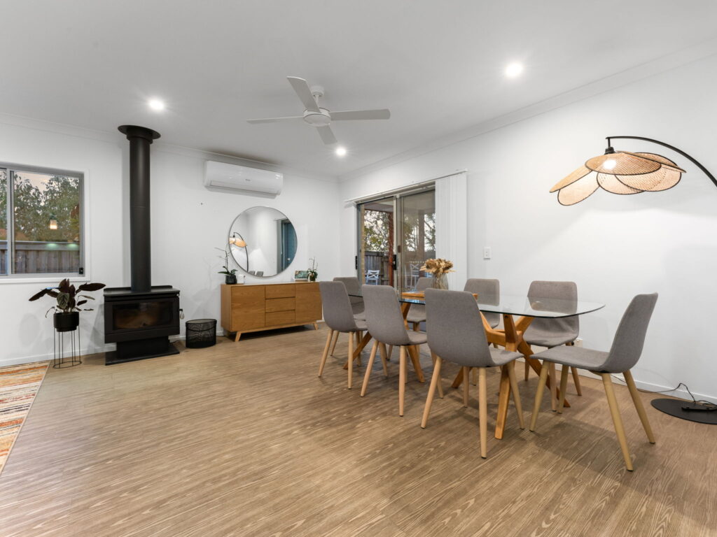 2 John Drive, Collingwood Park, QLD 4301