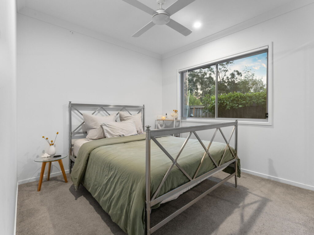 2 John Drive, Collingwood Park, QLD 4301