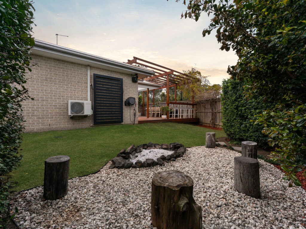 2 John Drive, Collingwood Park, QLD 4301