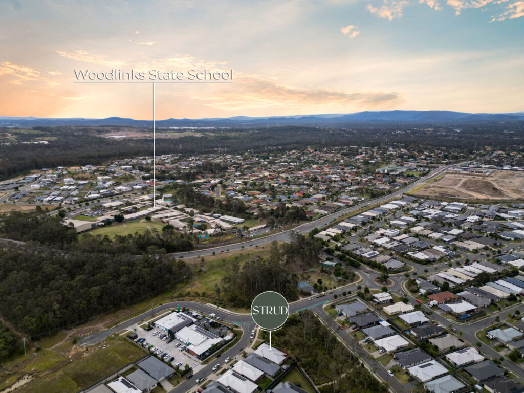 2 John Drive, Collingwood Park, QLD 4301