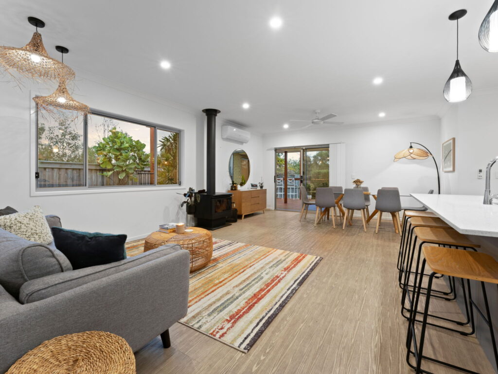2 John Drive, Collingwood Park, QLD 4301