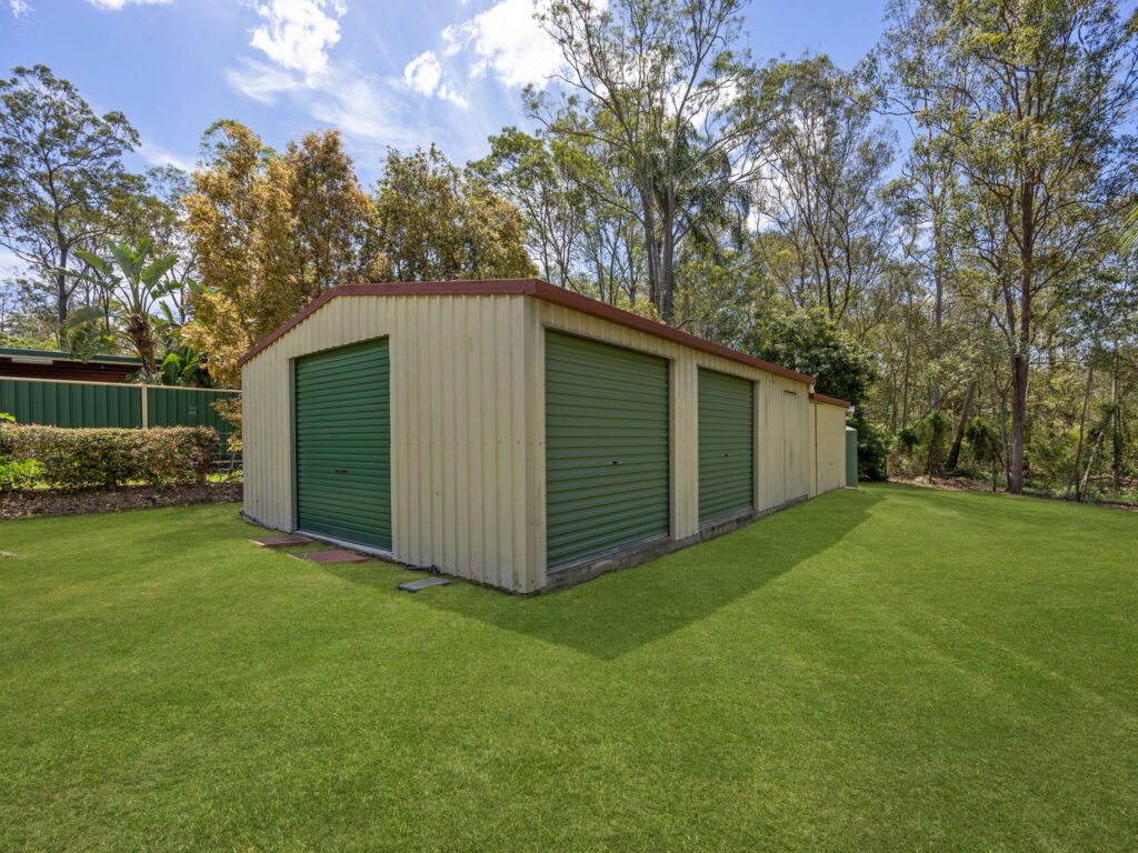 4 Kirkston Place, Pine Mountain QLD 4306