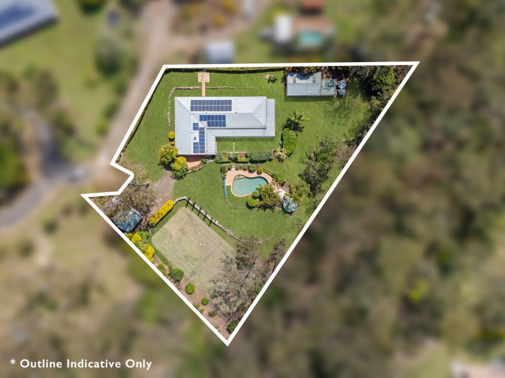 4 Kirkston Place, Pine Mountain QLD 4306