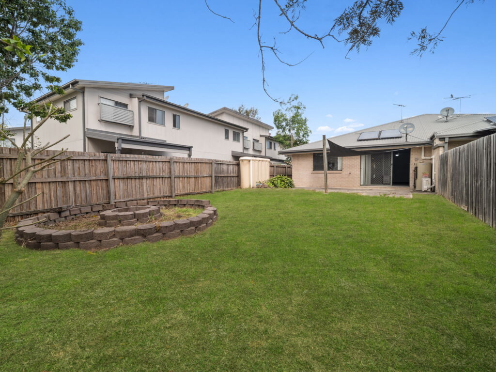 2/24 Christine Street, North Booval, QLD 4304