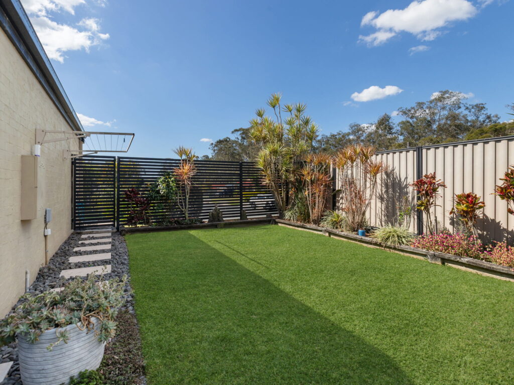 2 Abelia Court, Camira, QLD 4300