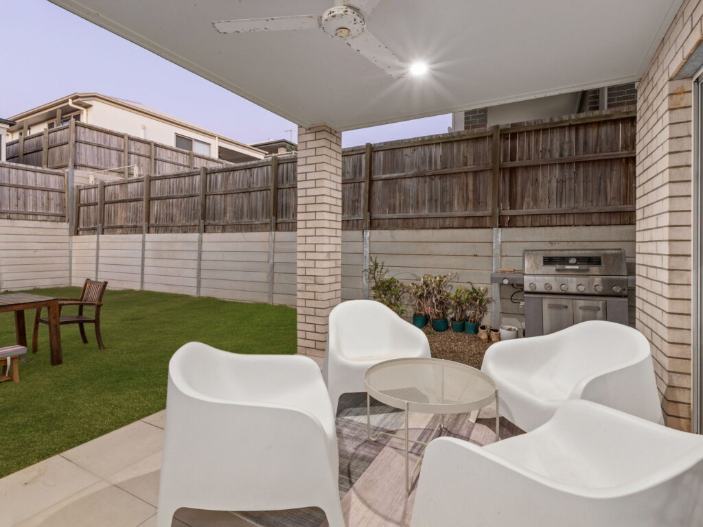 16 Aurora Street, Spring Mountain, QLD 4300