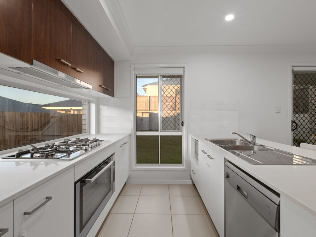 16 Aurora Street, Spring Mountain, QLD 4300