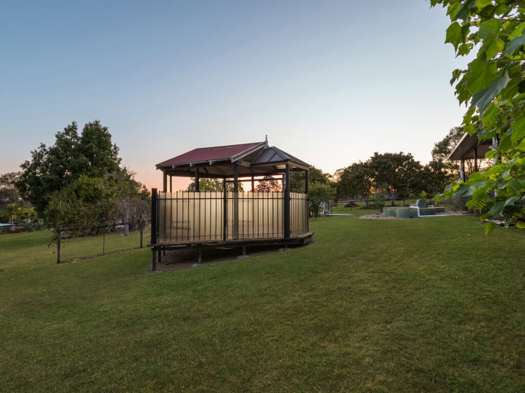 58-60 Wallaby Way, New Beith, QLD 4124
