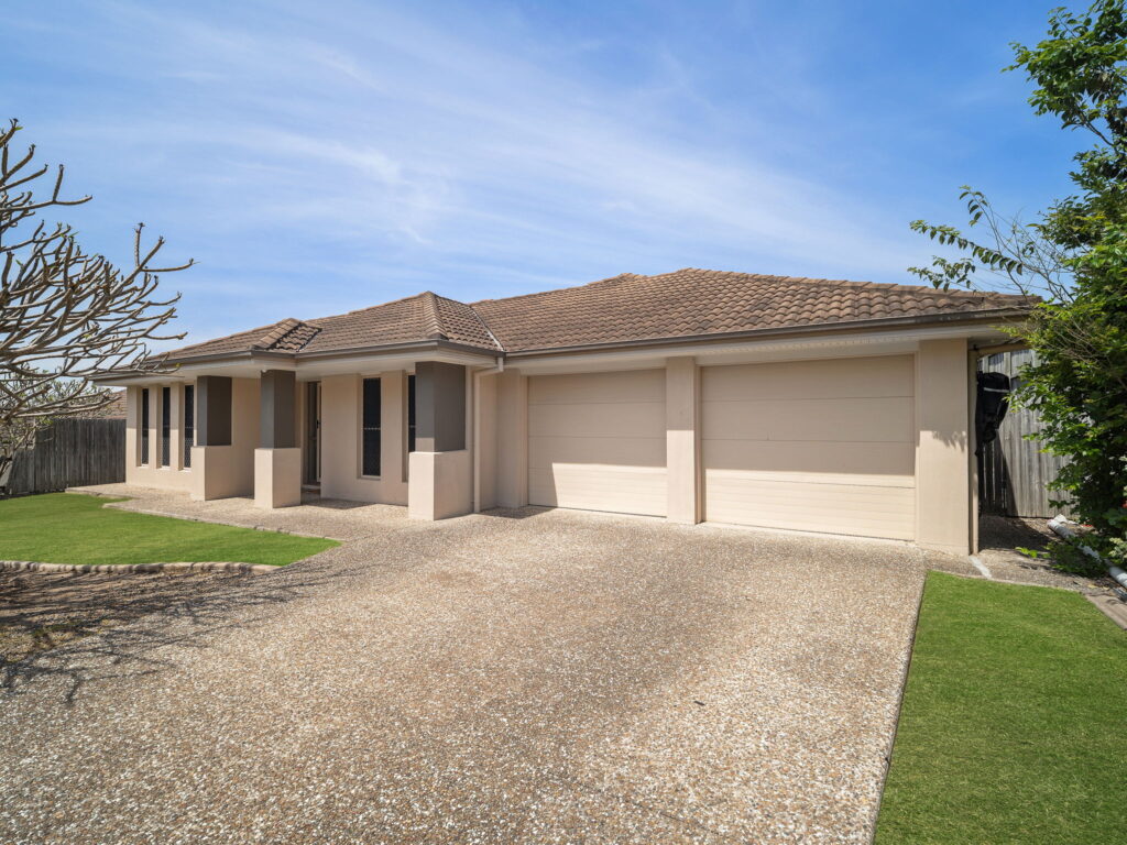 Flinders View QLD 4305