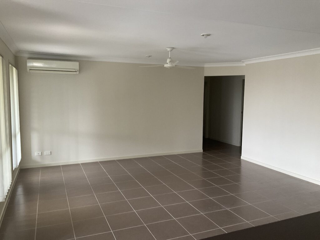 Flinders View QLD 4305