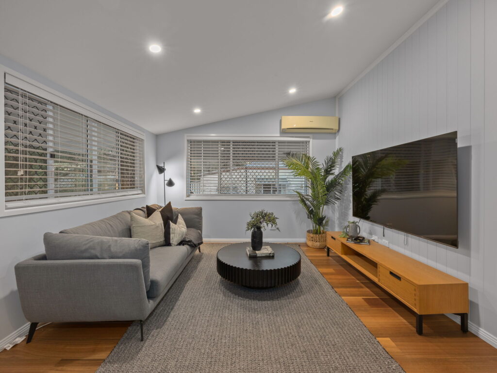 12 Albert Street, North Ipswich, QLD 4305