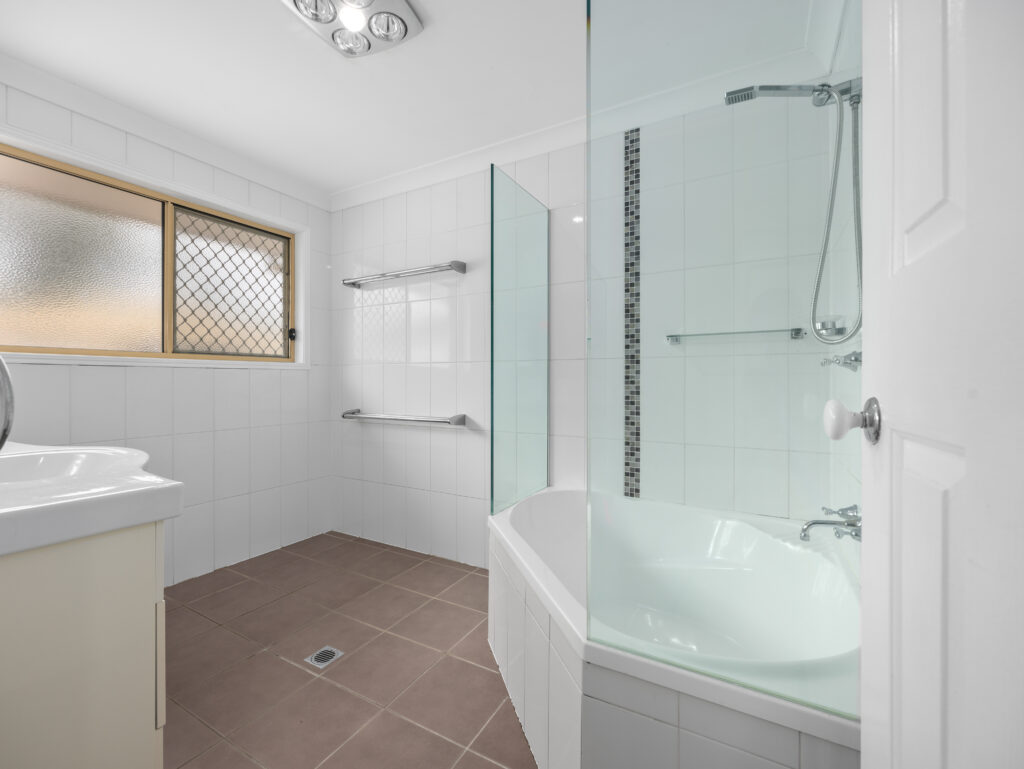 69 Holyman Court, South Maclean, QLD 4280