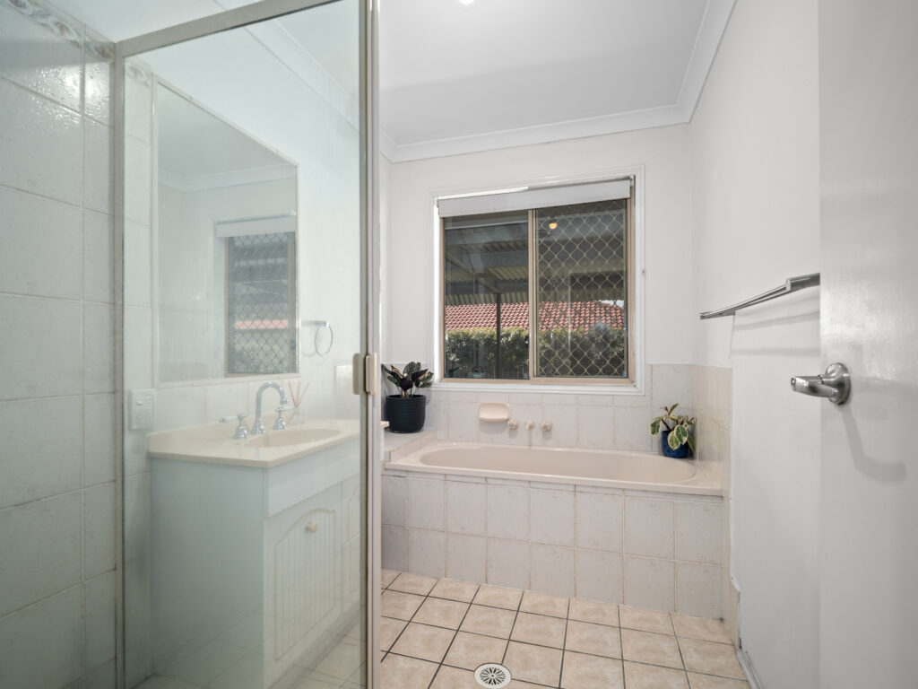 28 Maple Avenue, Camira, QLD 4300