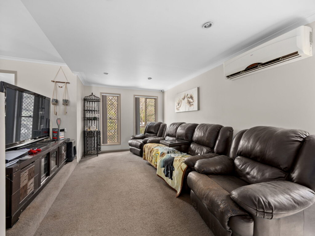 99-101 New Beith Road, Greenbank, QLD 4124