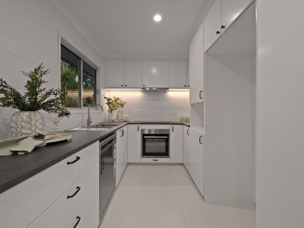 16 Melinda Street, Camira, QLD 4300