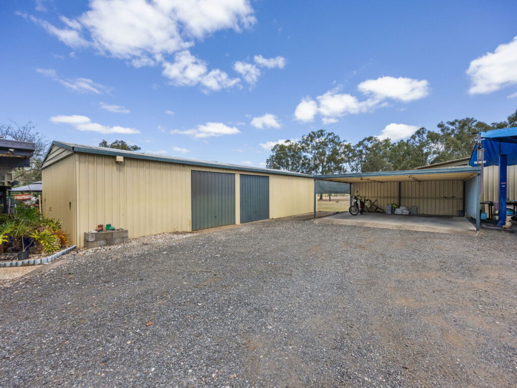 6 Caledonian Road, Thagoona, QLD 4306