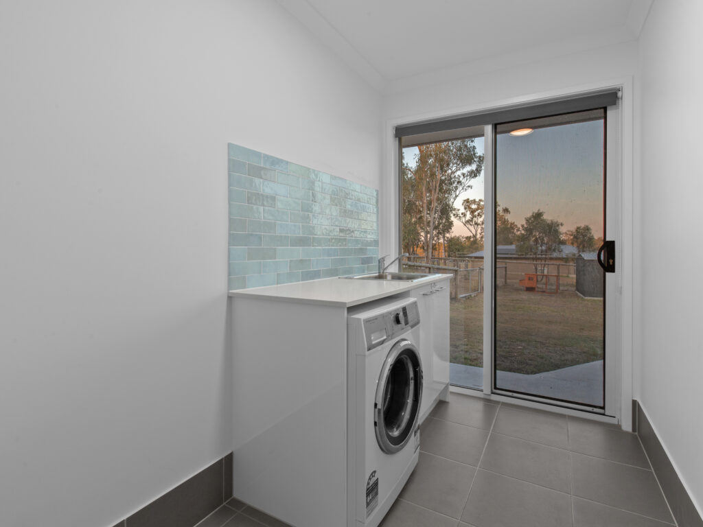 13 Poinciana Avenue, Rifle Range, QLD 4311