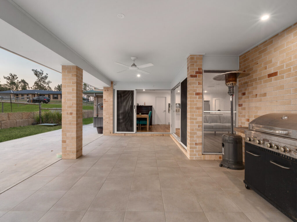 13 Poinciana Avenue, Rifle Range, QLD 4311