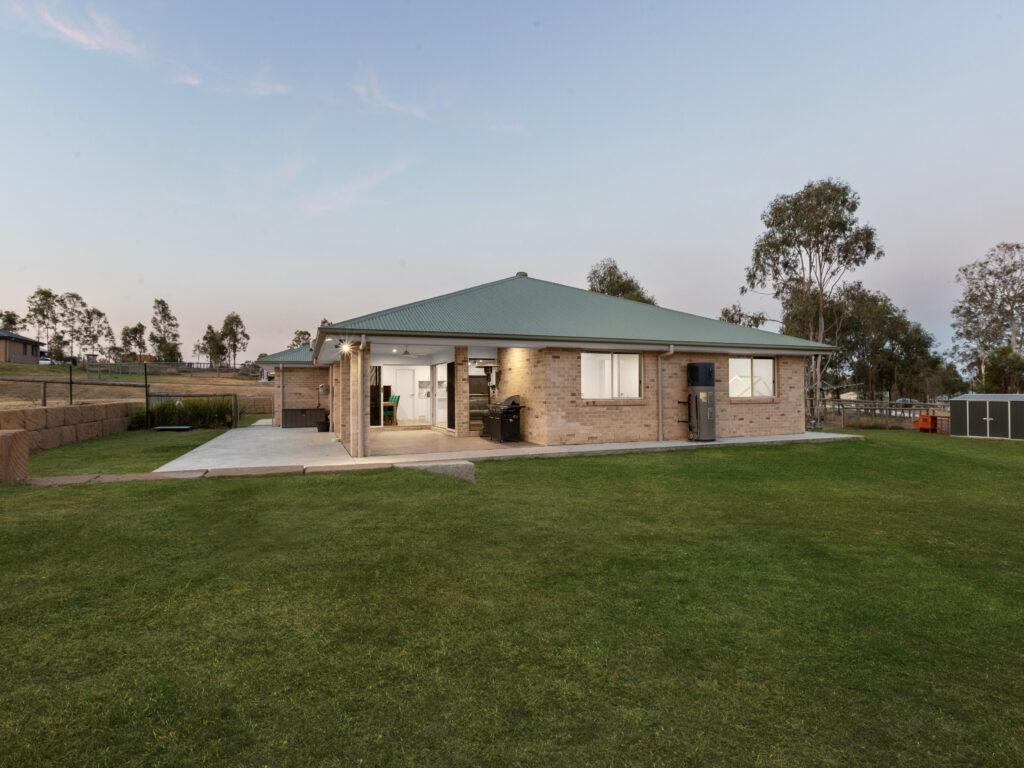13 Poinciana Avenue, Rifle Range, QLD 4311