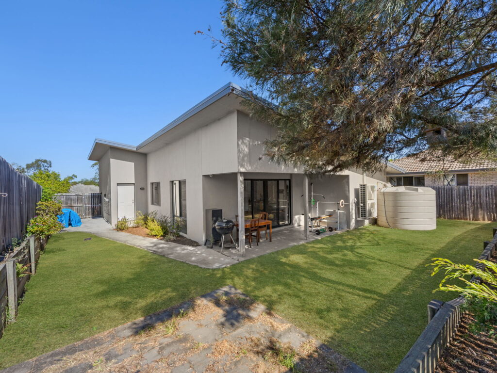 33 Ada Street, Leichhardt, QLD 4305