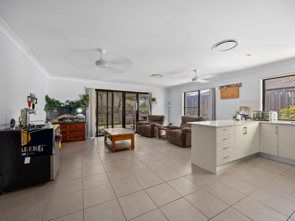 33 Ada Street, Leichhardt, QLD 4305