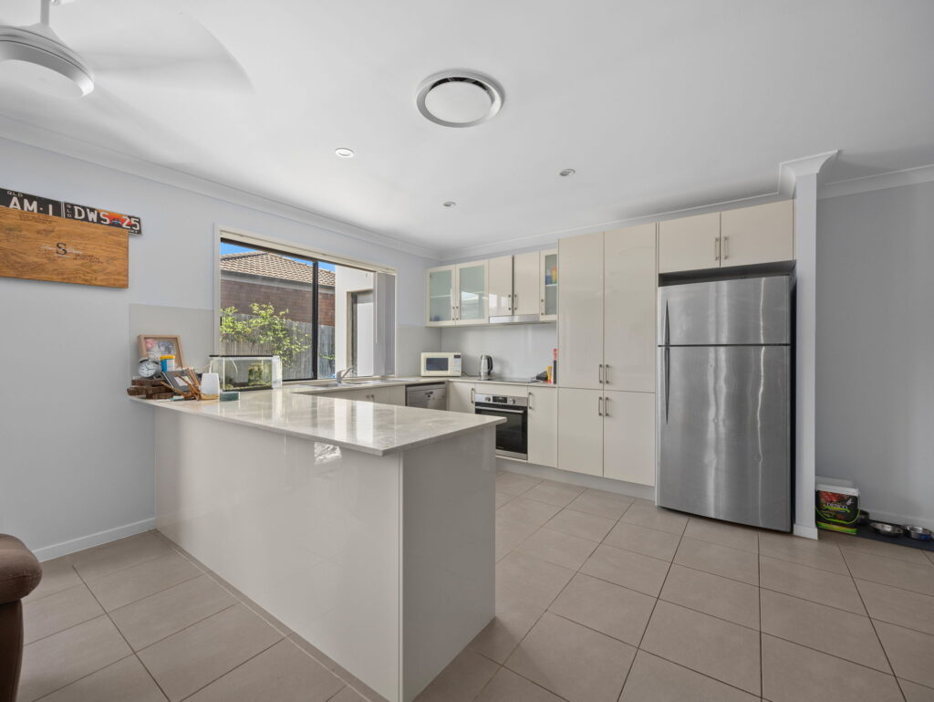 33 Ada Street, Leichhardt, QLD 4305