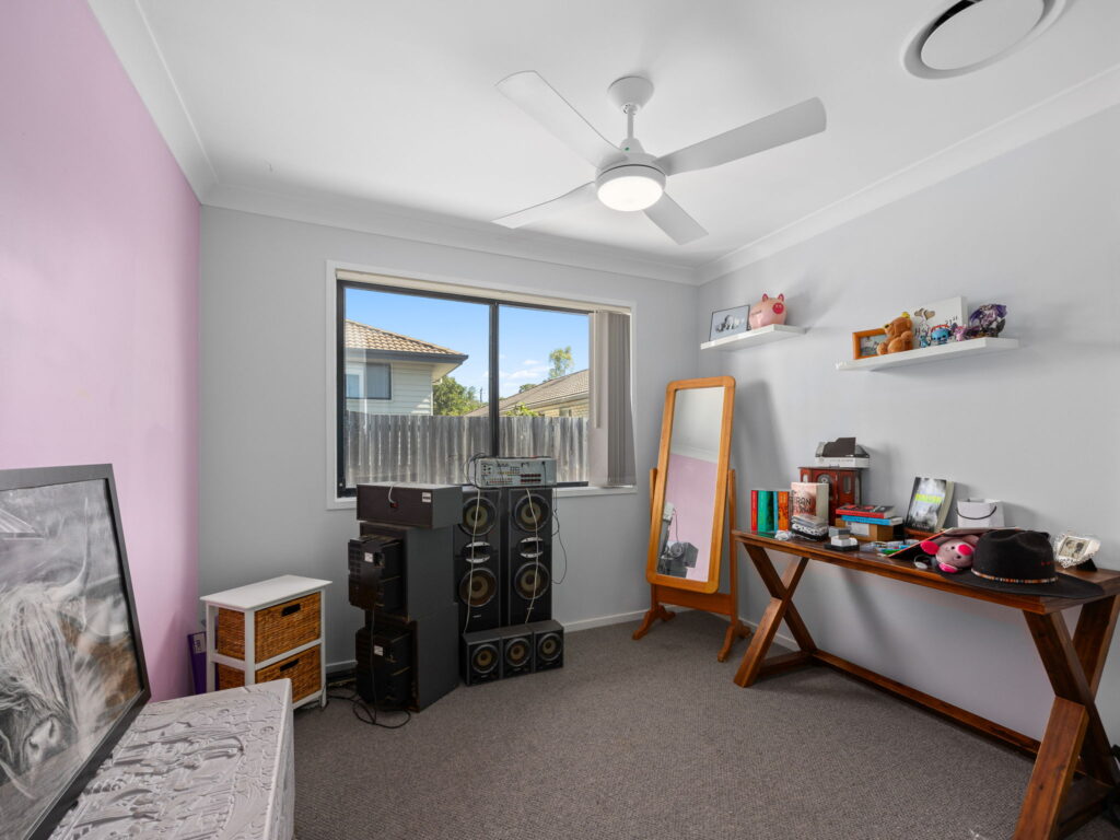 33 Ada Street, Leichhardt, QLD 4305