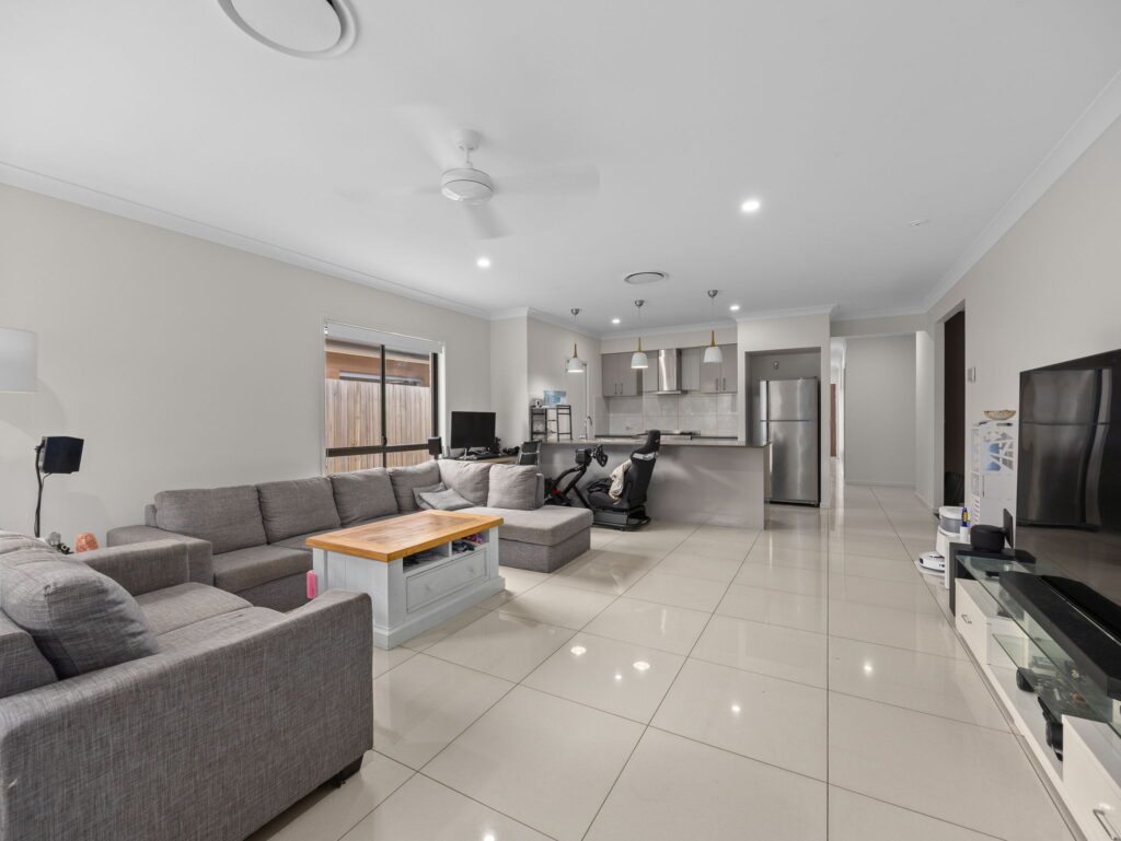 25 Maudsley Crescent, Collingwood Park QLD 4301