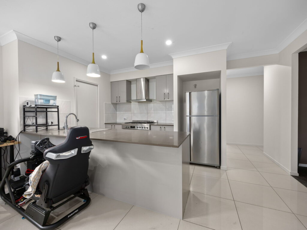 25 Maudsley Crescent, Collingwood Park QLD 4301