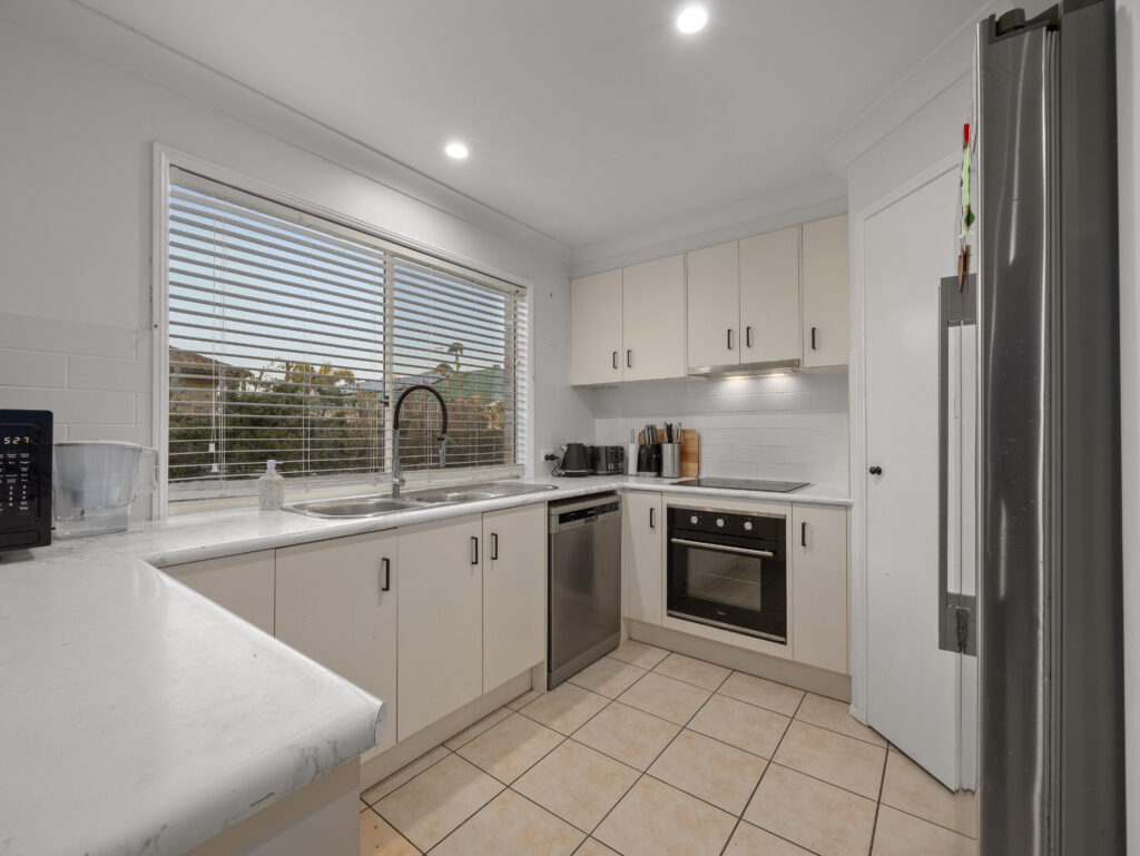 9 Jimbour Court, Brassall, QLD 4305