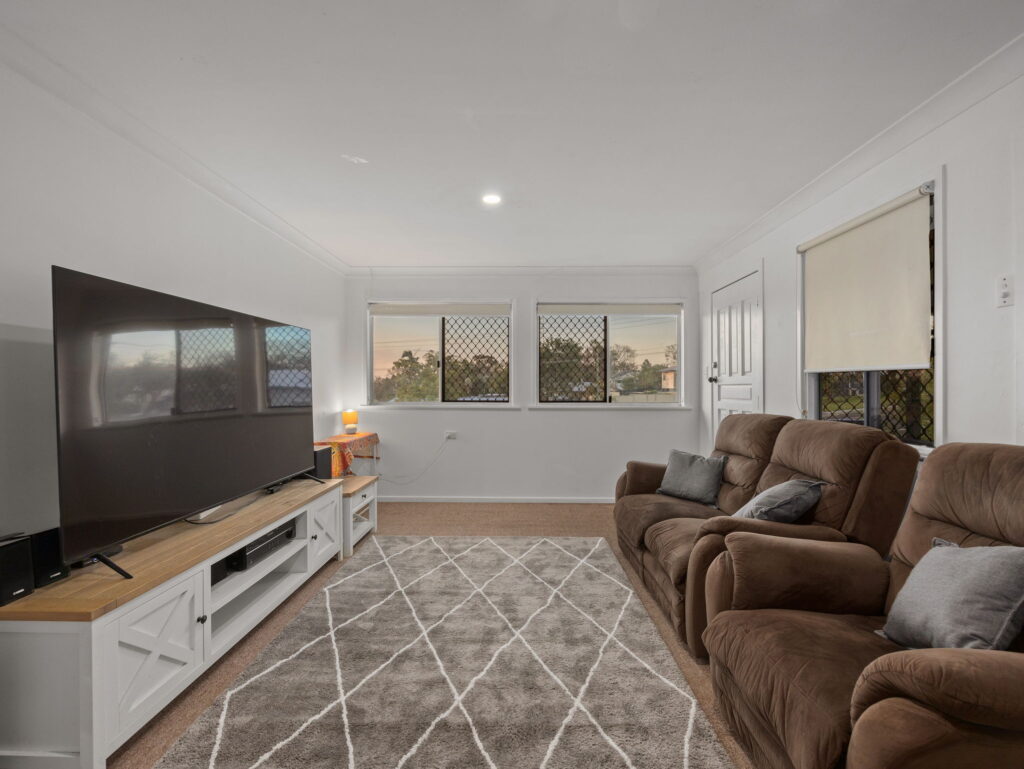 4 Berry Street, Churchill, QLD 4305
