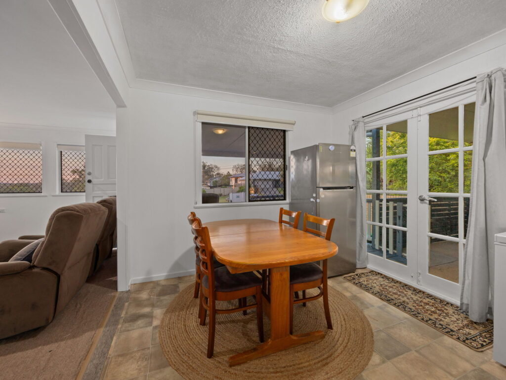 4 Berry Street, Churchill, QLD 4305